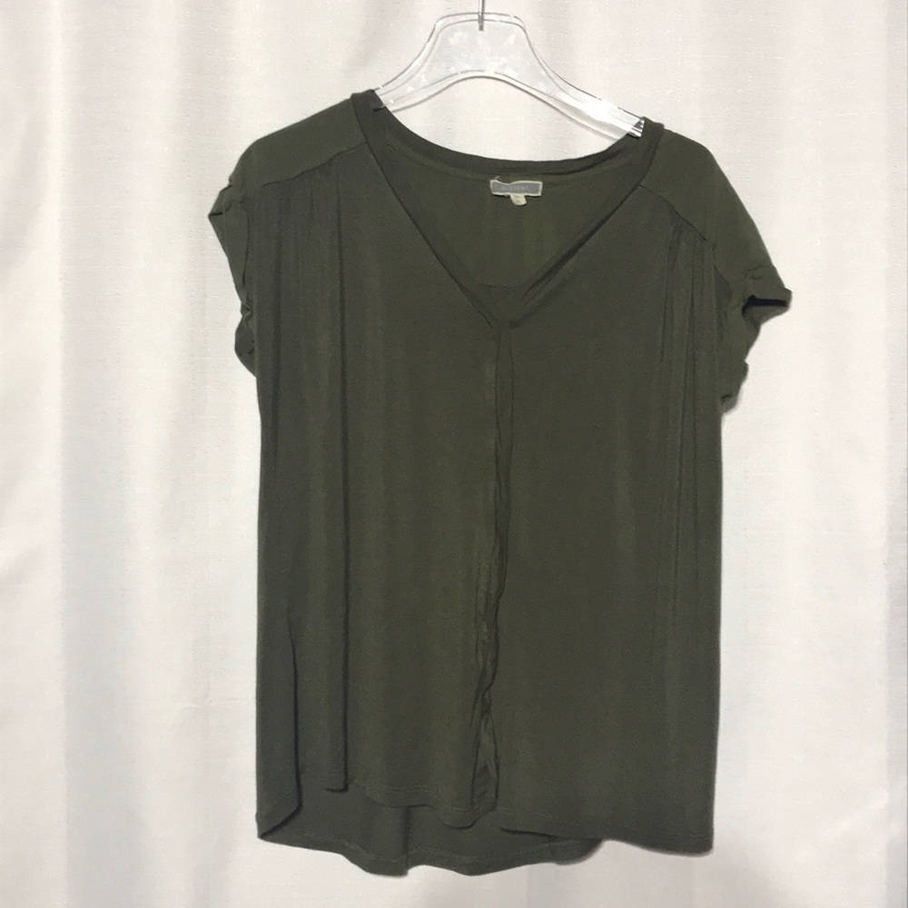 PLEIONE Tee - Olive